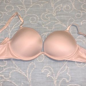 Victorias secret pink push up bra